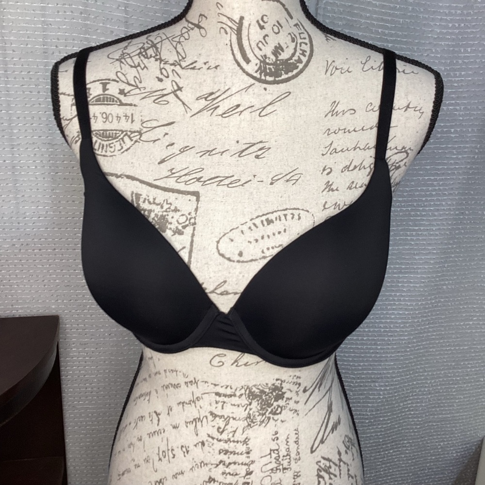 Victoria’s Secret Perfect Shape Black Bra